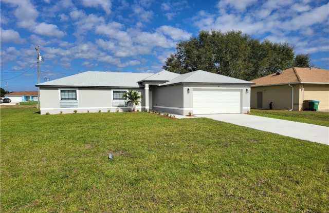 1714 NE 10th Lane