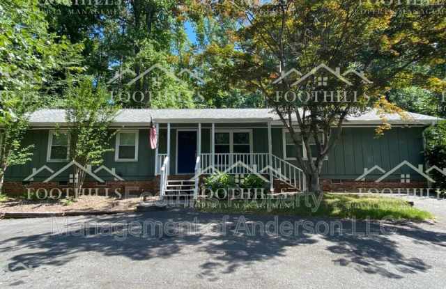 505 Woodland Circle