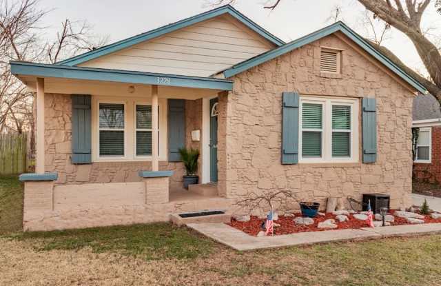 3228 NW 29th St