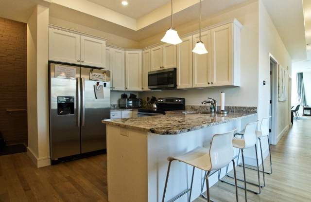 Photo of HOT FENWAY LISTING!!!!!