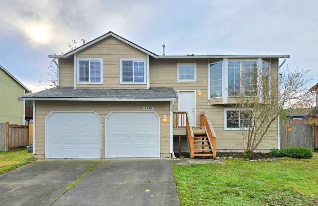 Arlington - Updated Home with 4 Bedroom + Bonus Room