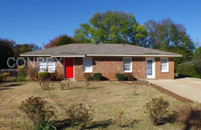 1001 Gipson Street - 1001 Gipson St, Prattville, AL 36066