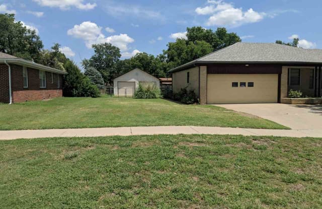 3334 S Seneca - 3334 South Seneca Street, Wichita, KS 67217