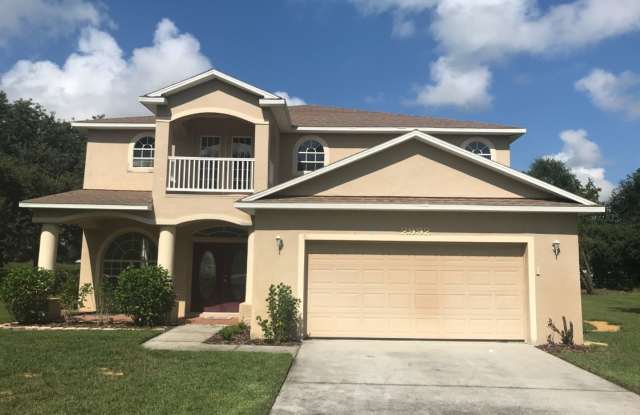 Photo of Great 4 bedroom pool home in gated community