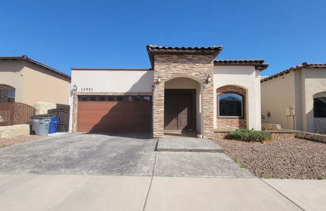 Magnificent 4 bedroom, 2.5 bath home in East El Paso! Four Month Short Term Lease Only! photos photos