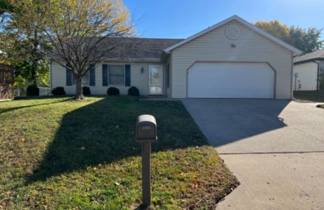 3702 Santiago Dr - 3702 Santiago Drive, Columbia, MO 65203