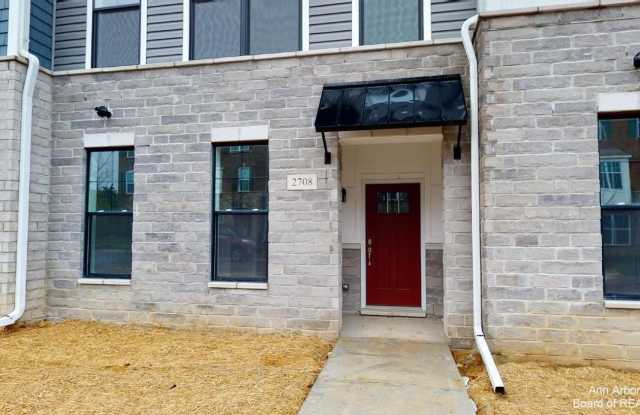 Photo of 2708 S Spurway Drive