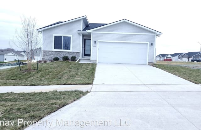 3040 Darling Road - 3040 Darling Road, Waukee, IA 50263