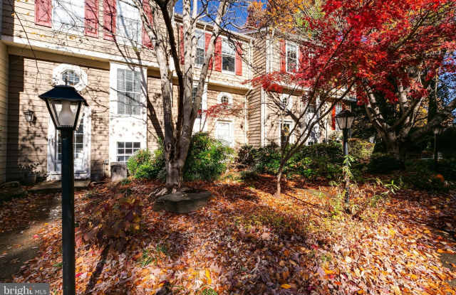 Photo of 1589 WOODCREST Drive