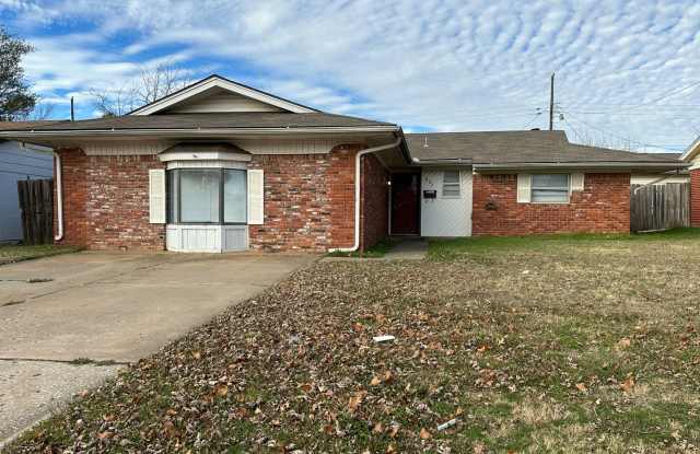 3 Bedroom 2 Bathroom - Located in Midwest City