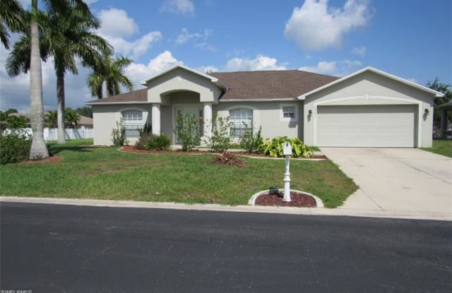 2763 Nature Pointe LOOP - 2763 Nature Pointe Loop, Olga, FL 33905