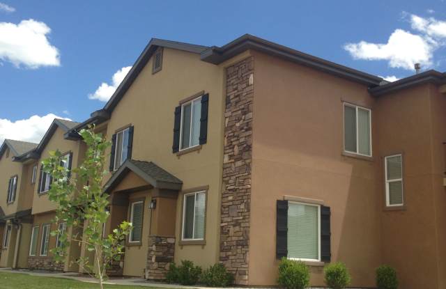 Charming Cedar City Townhome