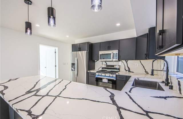 5707 Auckland Avenue