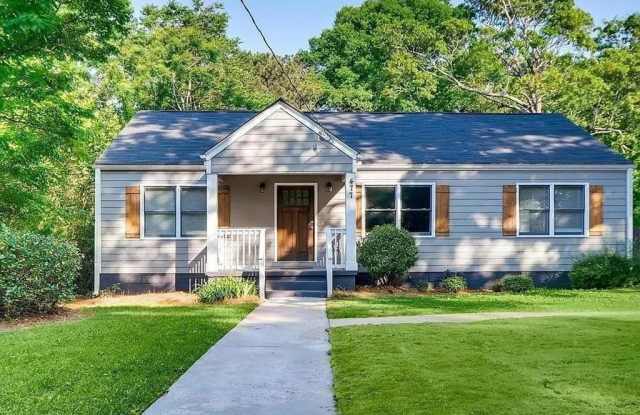 Photo of 477 S Howard Street SE