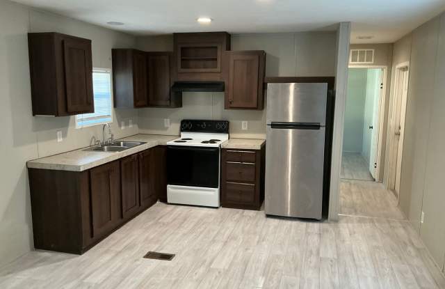 103 Garlington Circle, Waycross, GA 31503