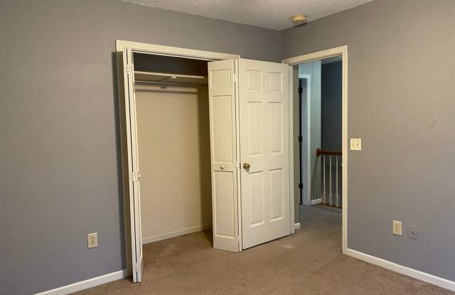 Photo of Lovely 2 bedroom Townhome