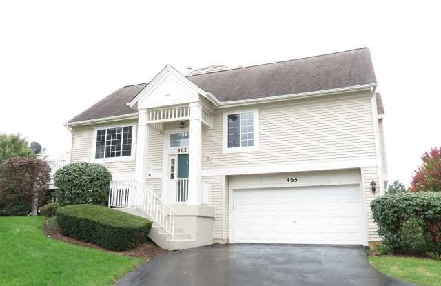 465 Cary Woods Cir