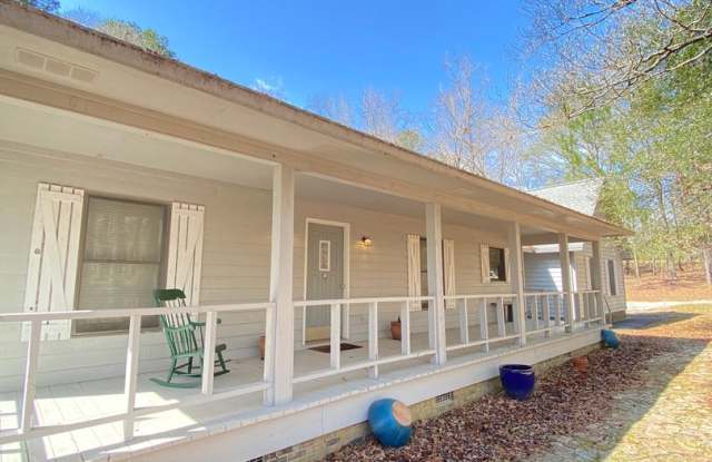 Beautiful Home Available Now!