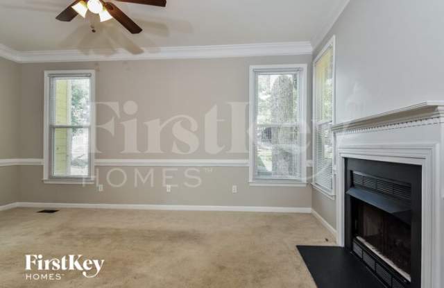 1503 Groveland Trail