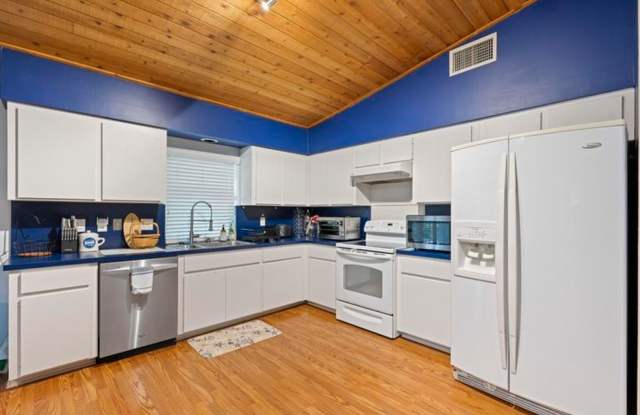 756 Juniper Place, Wellington, FL 33414