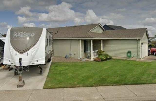 2901 24th Avenue Southeast