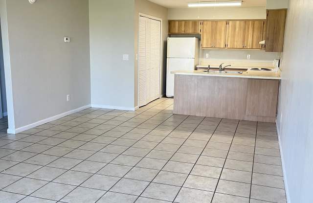 Photo of 821 NE 8th St