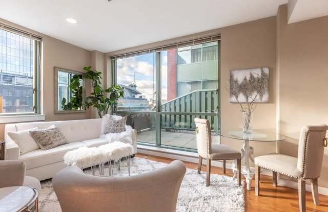 Photo of 234 Causeway St