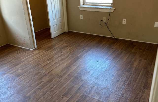 Photo of 62 W Askren St