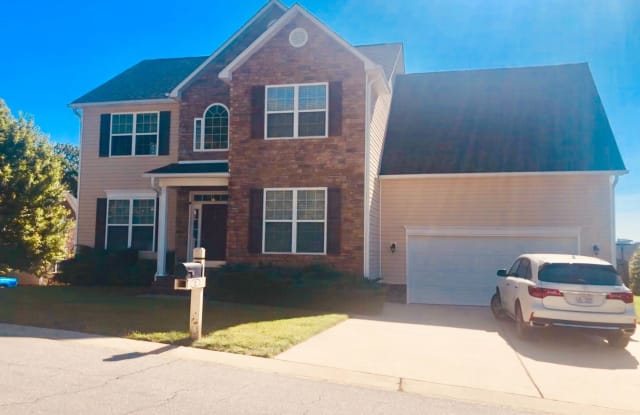 2 Stonebury Dr - 2 Stonebury Drive, Avery Creek, NC 28704