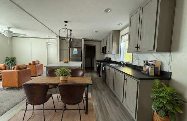 Photo of 5417 S Deadwood Drive