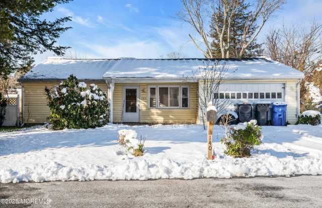 Photo of 140 Main Bayway