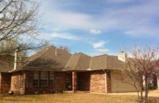 3 Bedroom Plus Office in Stone Mill! Great open floor plan, huge kitchen!