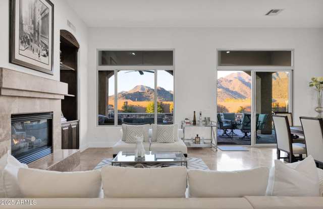 11348 E GREENWAY Road