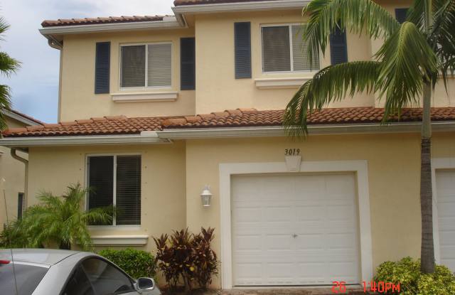 3019 N Evergreen Circle - 3019 North Evergreen Circle, Boynton Beach, FL 33426