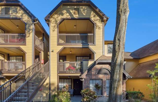 415 LAKEPOINTE DRIVE