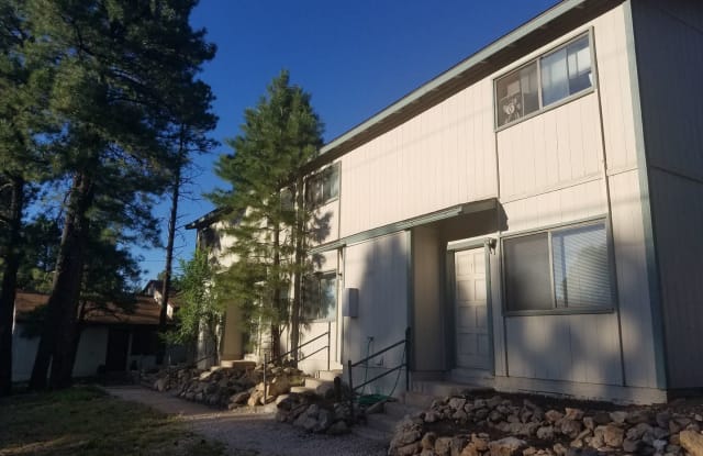 1240 S Lone Tree Rd # 3 - 1240 South Lone Tree Road, Flagstaff, AZ 86001