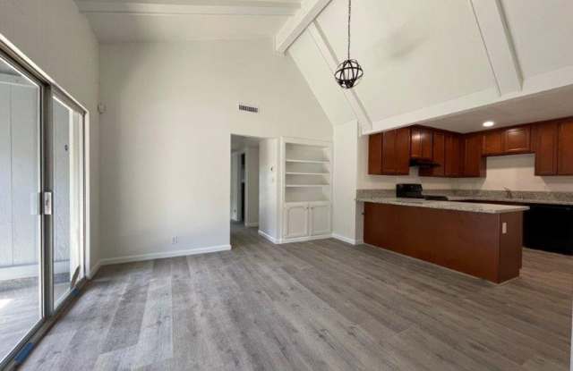 Great 3 Bed 2 Bath in Arden Arcade