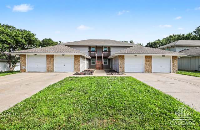 1032 NE Lindsay AvenueD