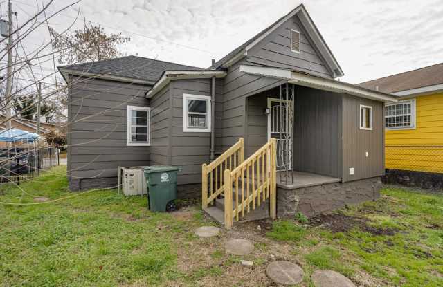 Now Available – 555 Dodson Ave, Chattanooga, TN | $1,350/month