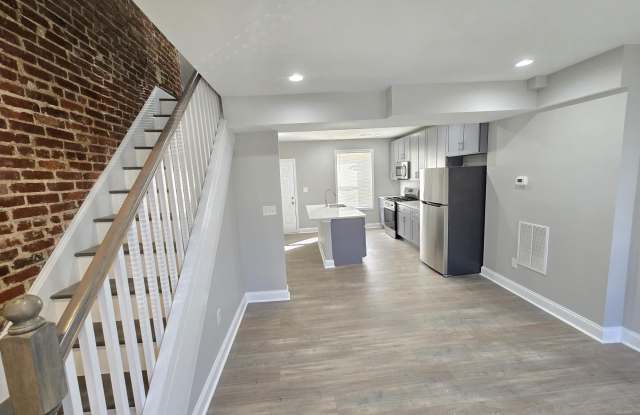 Photo of 3169 RAVENWOOD Avenue