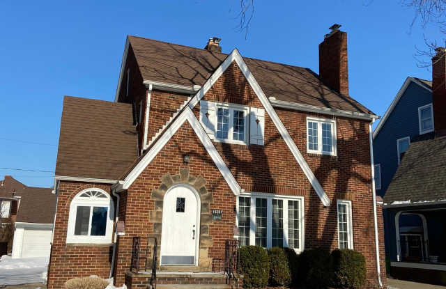 19301 South Lake Shore