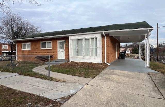 Photo of 800 JEFFERSON Street NE