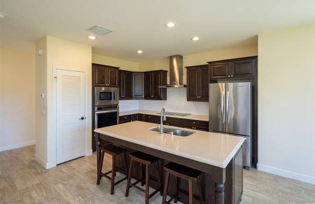 91-1150 Kaikohola Street