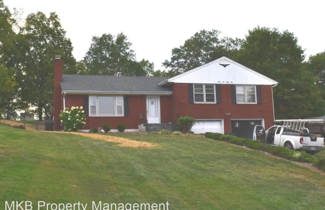 6534 Pendleton Ave, - 6534 Pendleton Avenue, Hollins, VA 24019