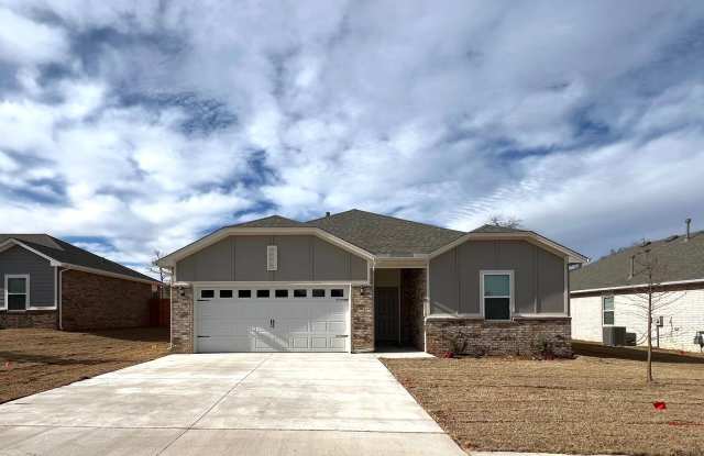 3 Bedroom 2 Bathroom 2 Car Garage Home in Oakdale School District
