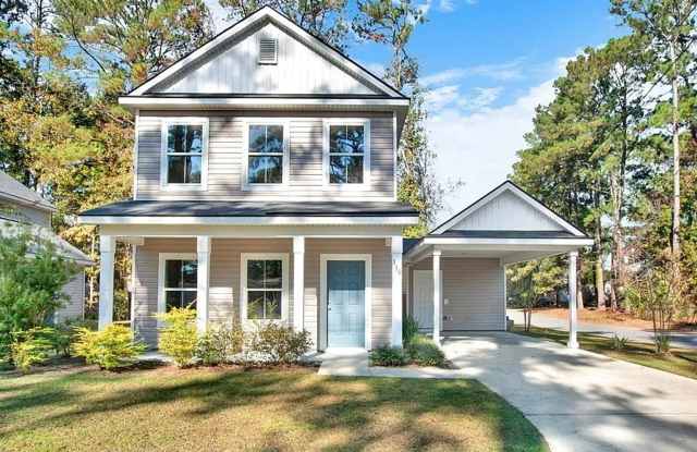 Renovated 2 story home located in the heart of Richmond Hill