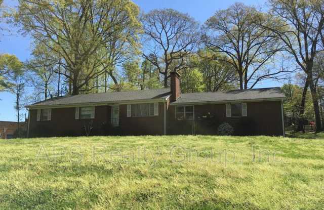 113 Wedgefield Ave