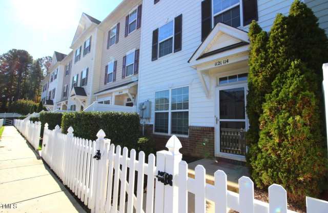 1121 Consoritum Drive unit: 114