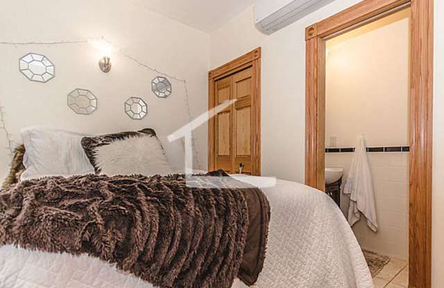 58 Phillips St #1A Boston MA 02114