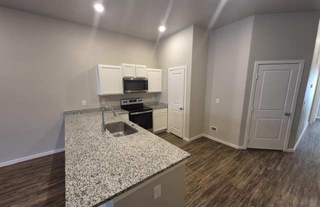 2112 N Jayton Avenue